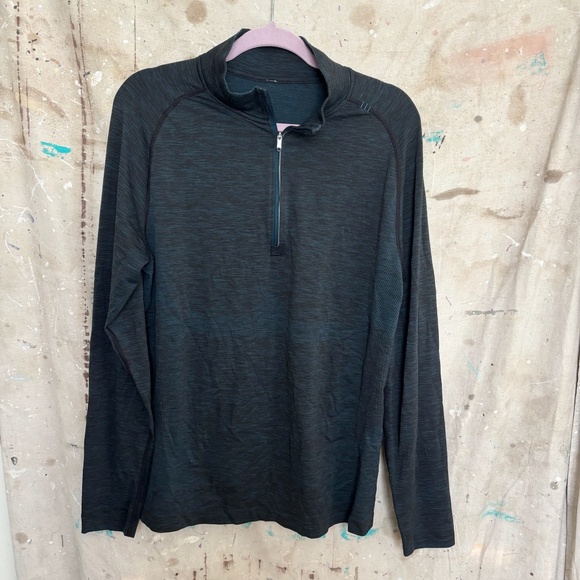 Lululemon Metal Vent Tech 1/2 Zip - Picture 1 of 4
